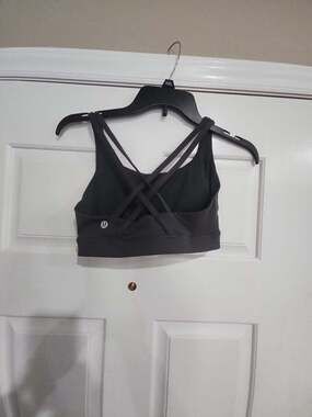 Lululemon Free to Be Serene Bra Size 4